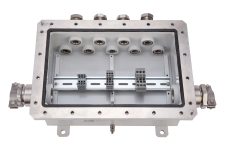 КСУВ-ПС Коробка соединительная стальная прямоугольная сварная